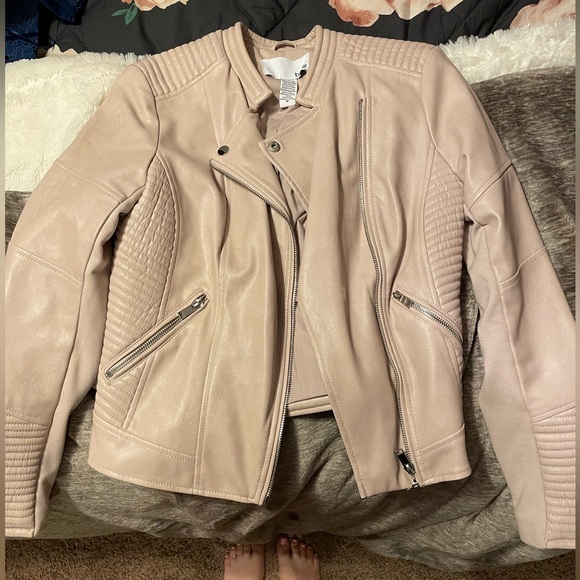 Bar III Jackets & Blazers - Bar III faux leather women’s quilted jacket